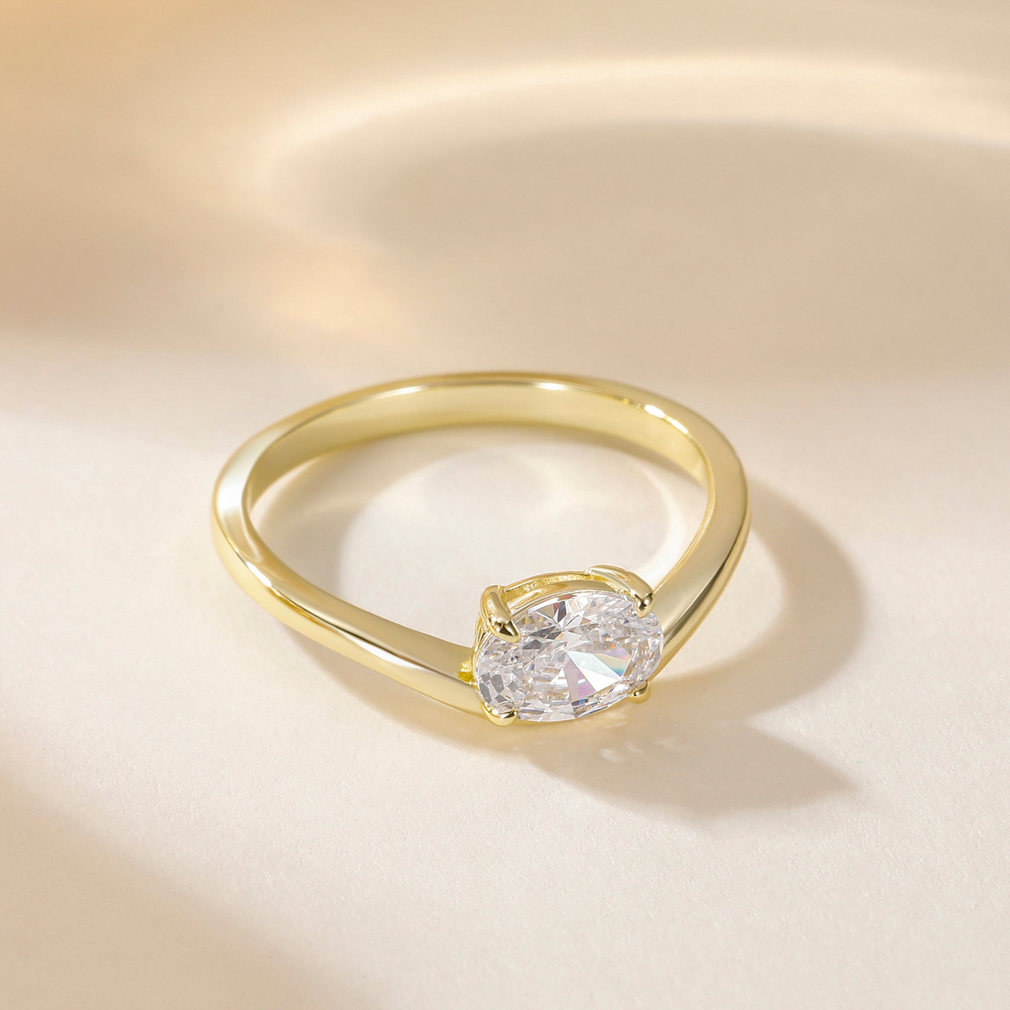 gold engagement rings, oval engagement rings, oval ring, cubic zirconia ring, cubic zirconia usa, travel ring, fake diamond rings, cz rings, affordable jewelry, curved engagement rings, curved bands