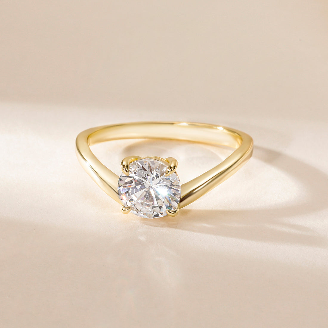 curved engagement rings, curved band, oval engagement rings, oval cut, cubic zirconia rings, cubic zirconia usa, travel rings, fake diamond rings, cz rings, affordable jewelry, gold engagement rings