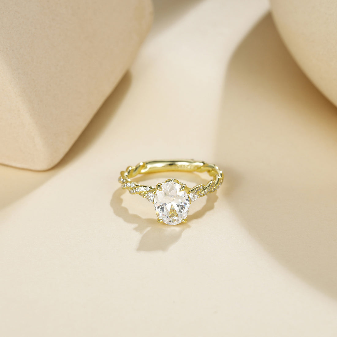 gold wedding rings, gold engagement rings, oval rings, 3ct engagement rings, gold engagement rings