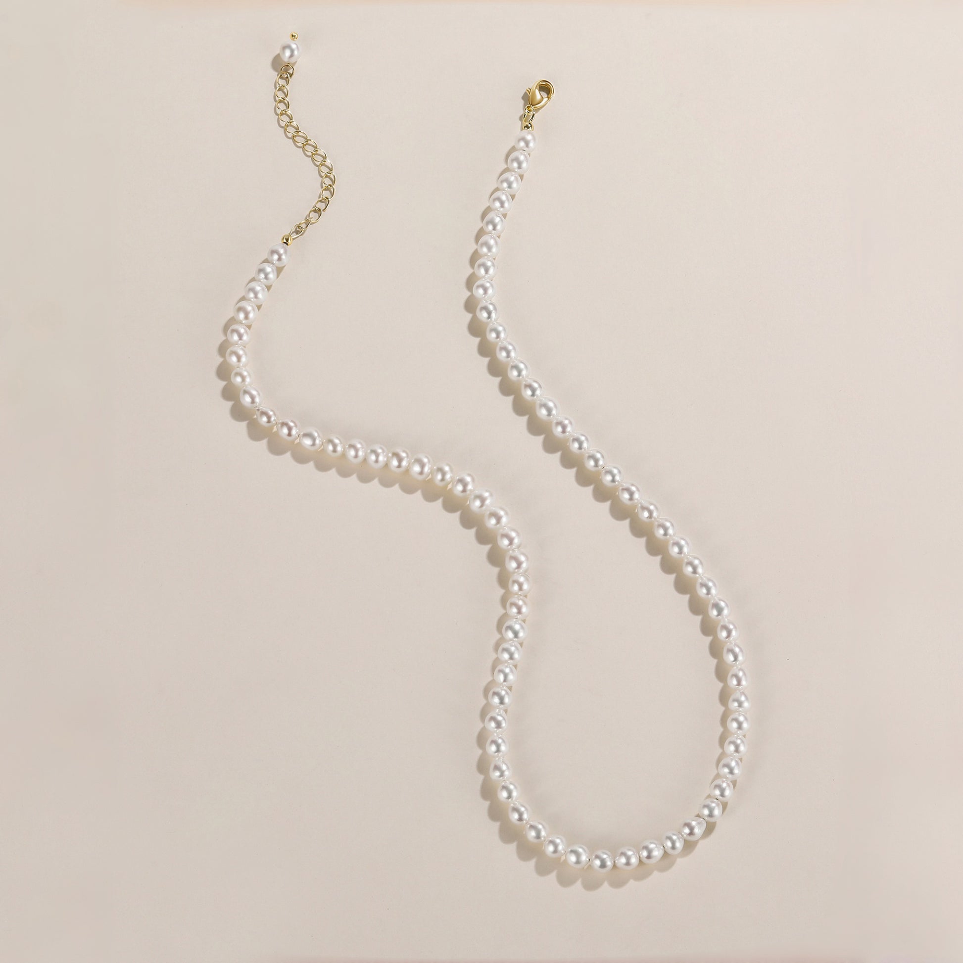 14K Yellow gold plated brass pearls necklace, freshwater pearl necklace, pearl necklace for brides, wedding pearl necklace, white pearl, pearl choker necklace​, white pearl necklace​, chunky pearl necklace, round freshwater pearl necklace