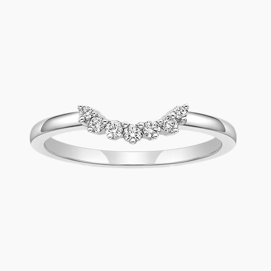 round cut wedding rings; stunning wedding rings; Eamti;