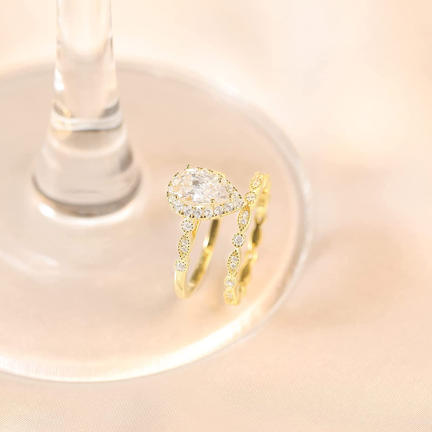 pear shaped teardrop rings; vintage engagement rings; Eamti;