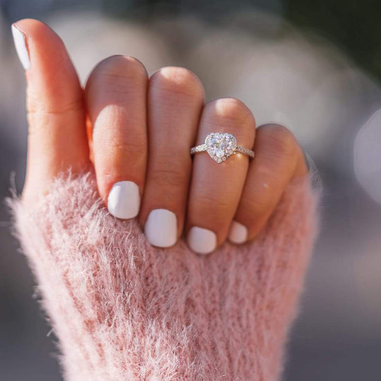 stylish engagement rings; stunning rings for women; Eamti;