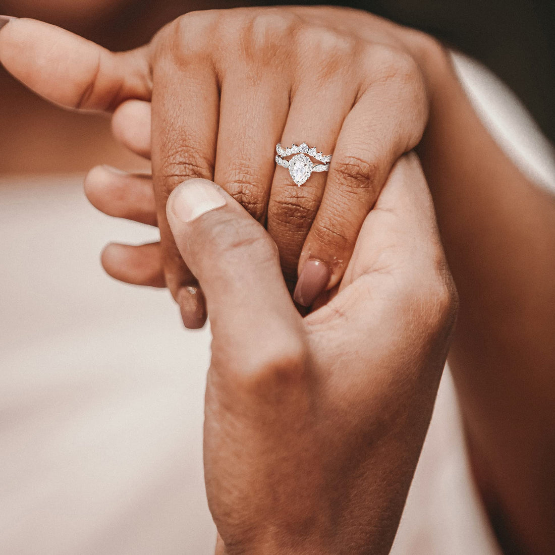 vintage engagement rings; stylish wedding rings; Eamti;